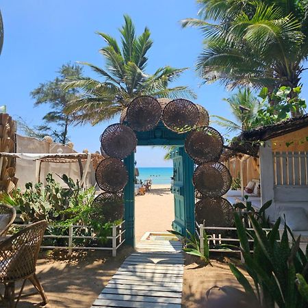 Memo'S Beach ニラヴェリ エクステリア 写真